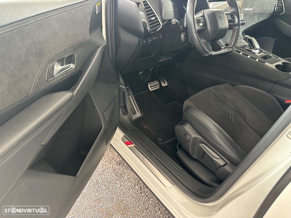 DS DS7 Crossback E-Tense Performance Line EAT8 - 9
