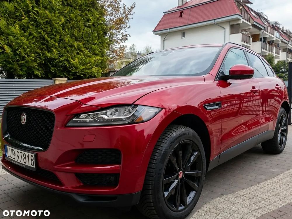Jaguar F-Pace 30t AWD Prestige - 4