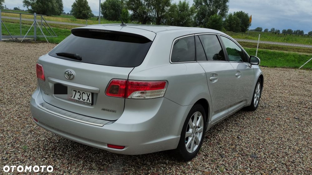 Toyota Avensis - 3