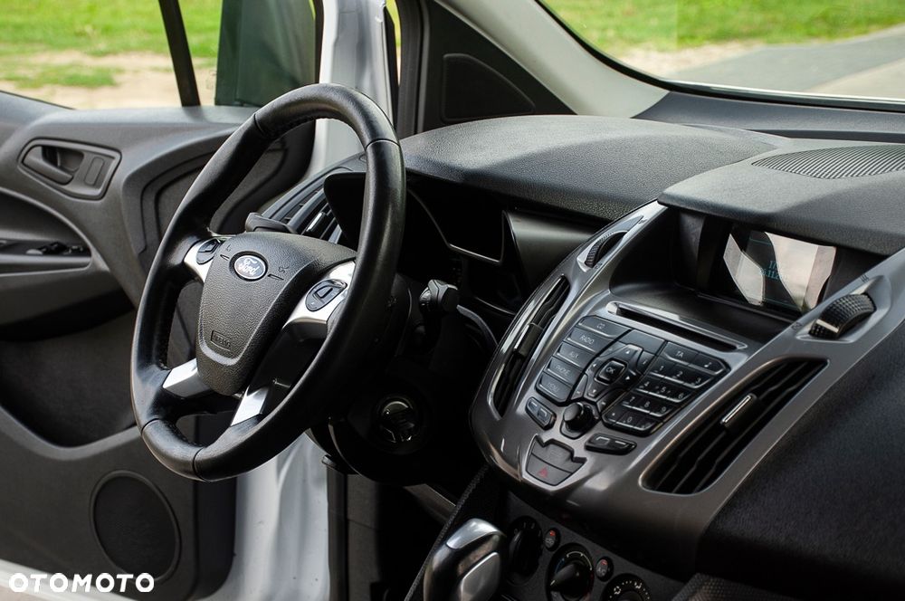 Ford Transit Connect - 26