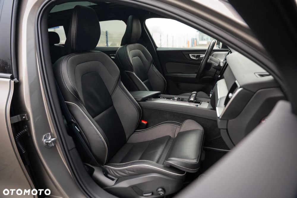 Volvo V60 B3 B Geartronic RDesign - 24