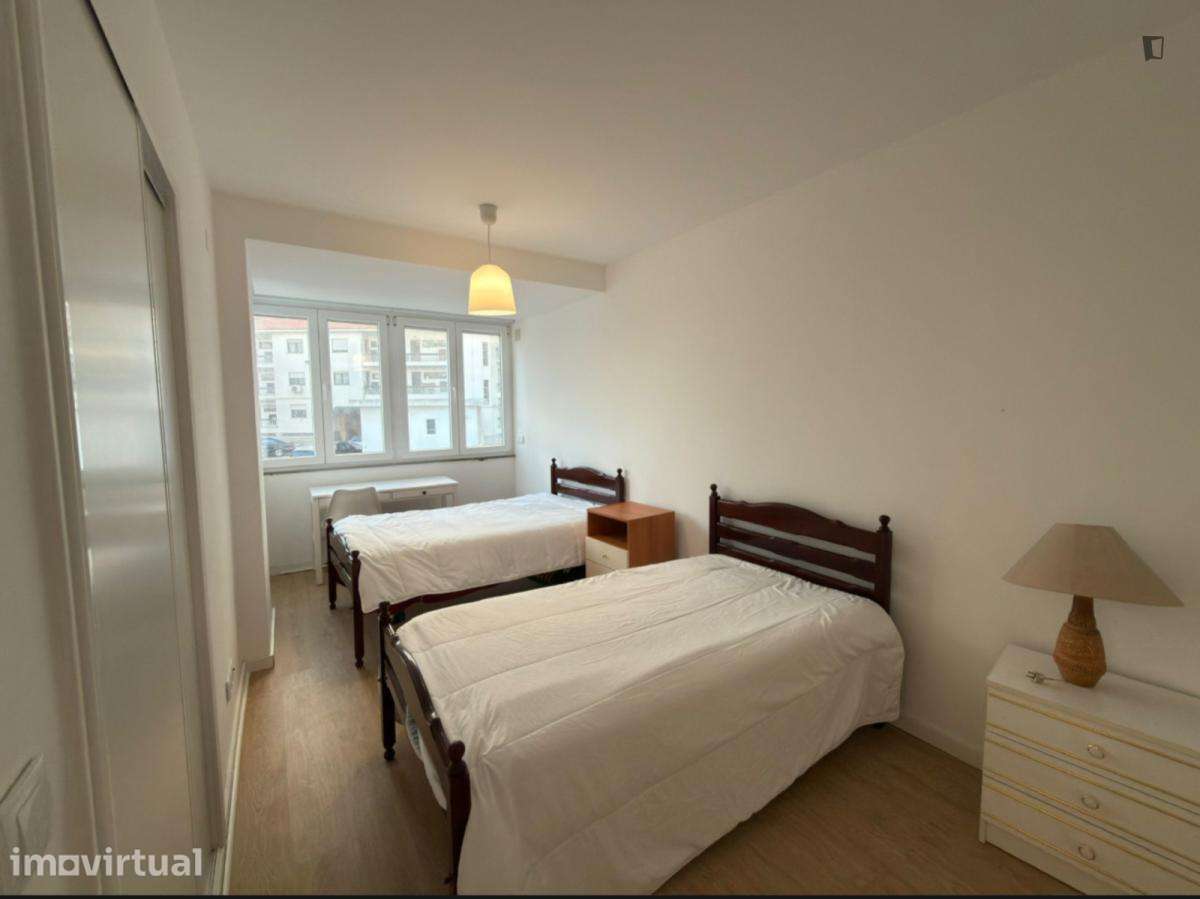 Quarto - localizado em Estoril Lisbon - Grande imagem: 5/10