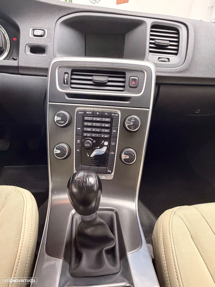 Volvo S60 2.0 D3 Summum Start/Stop - 45
