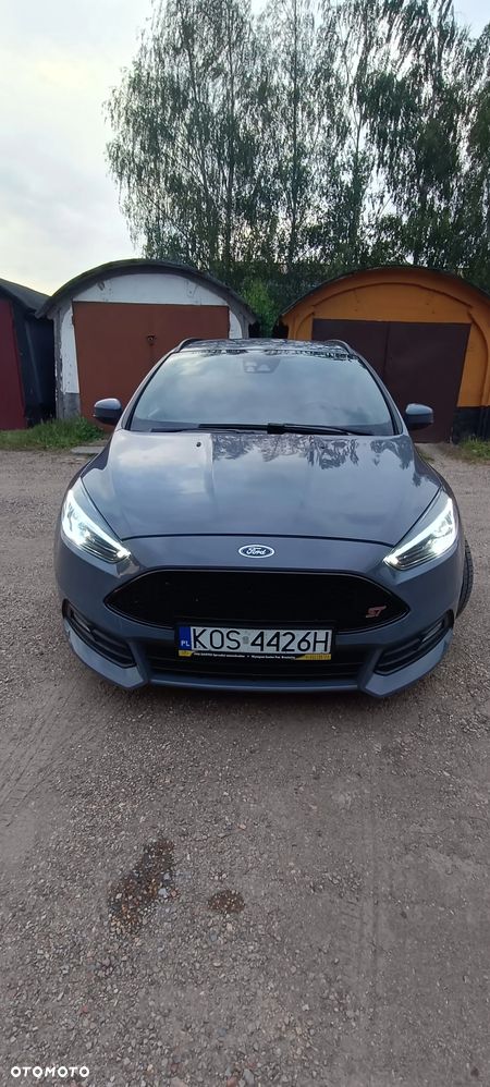Ford Focus ST - 19