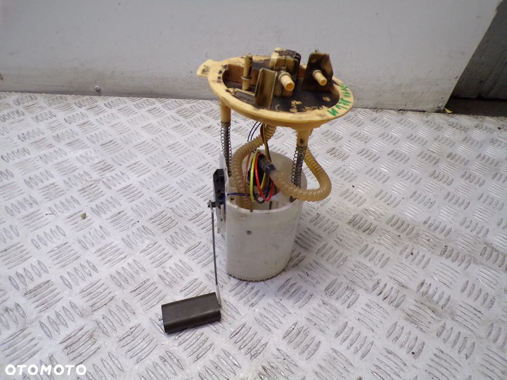 POMPA PALIWA PŁYWAK MERCEDES A KLASA W176 B KLASA W246 A2464700894 - 2