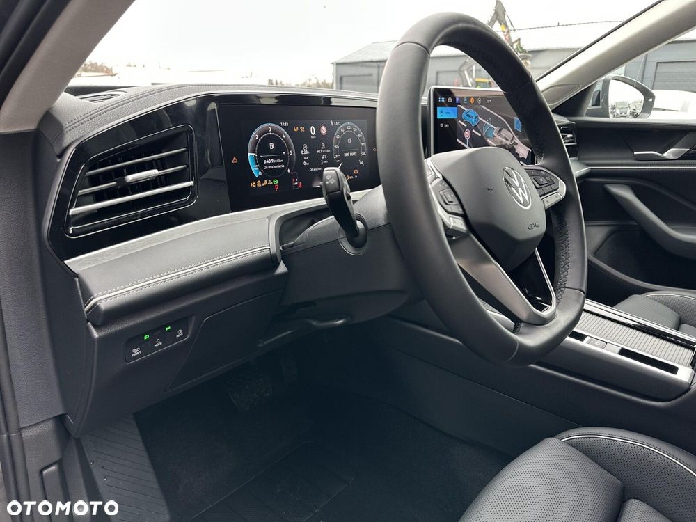 Volkswagen Passat - 26