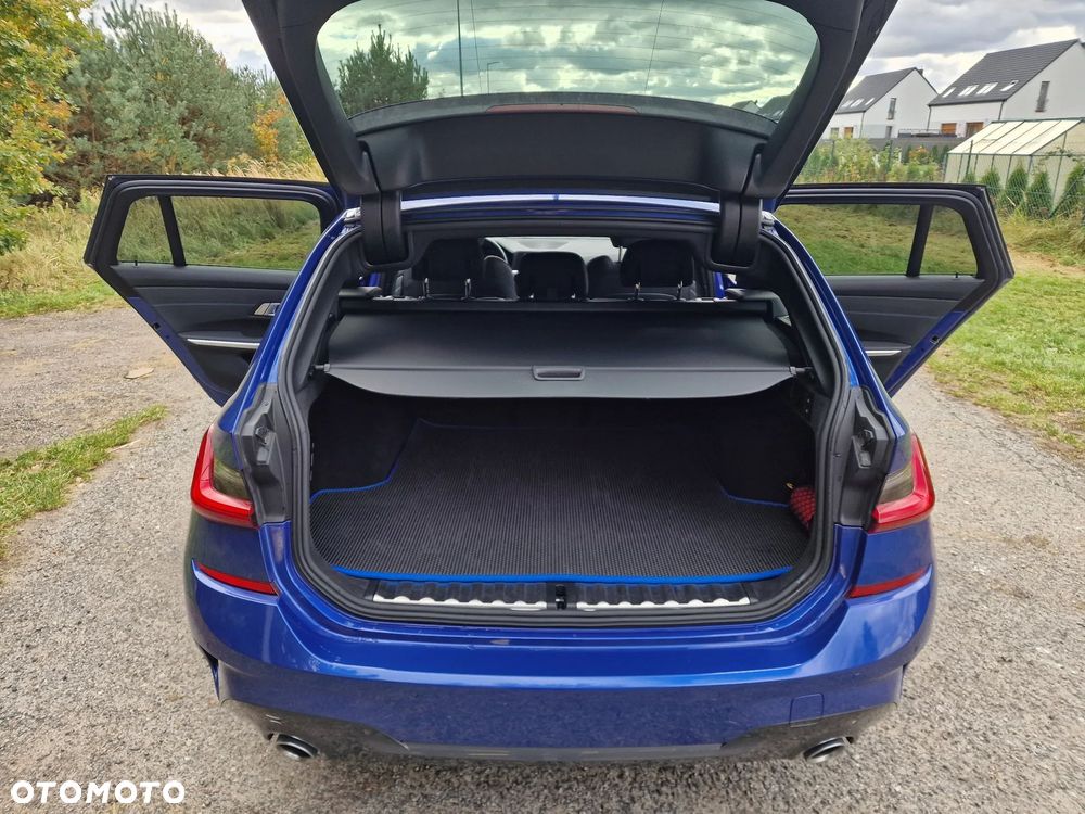 BMW Seria 3 320d xDrive M Sport Shadow - 7