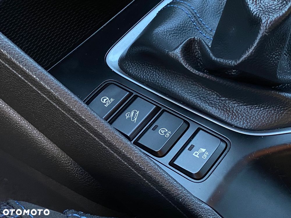 Hyundai Tucson blue 1.7 CRDi 2WD Style - 16