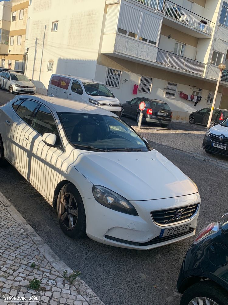 Volvo V40 D2 - 2