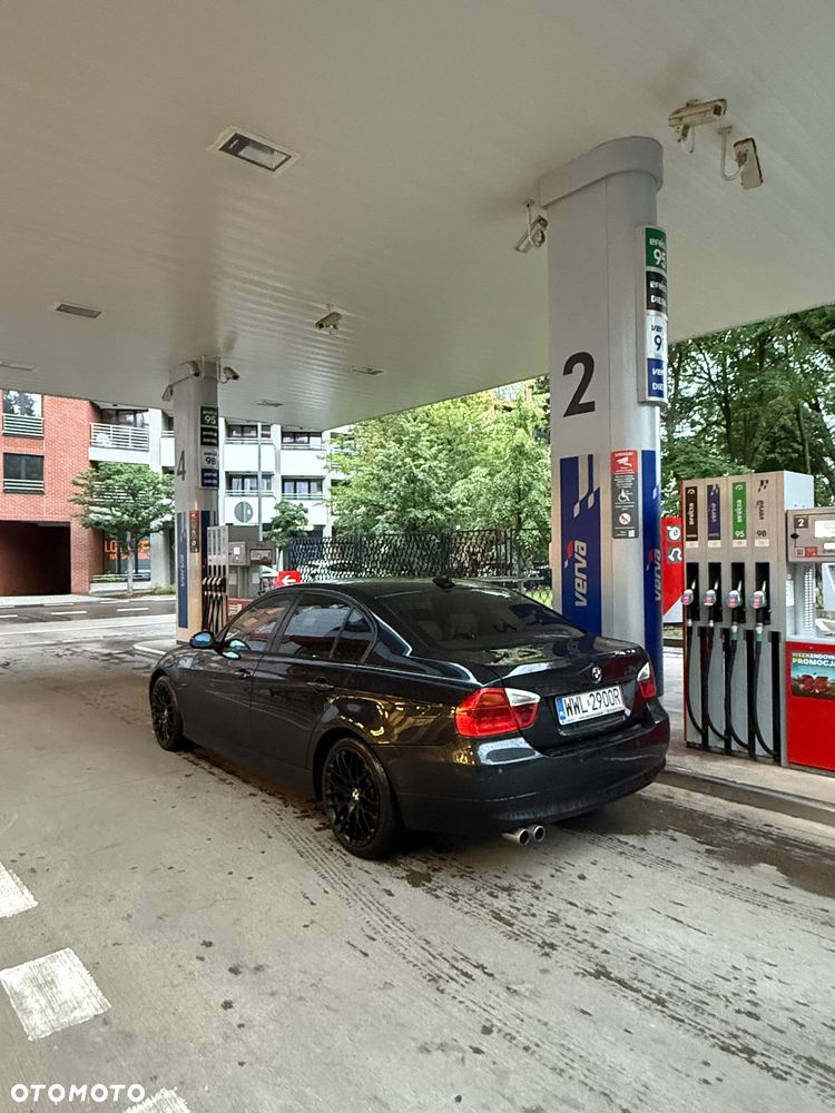 BMW Seria 3 330d - 2