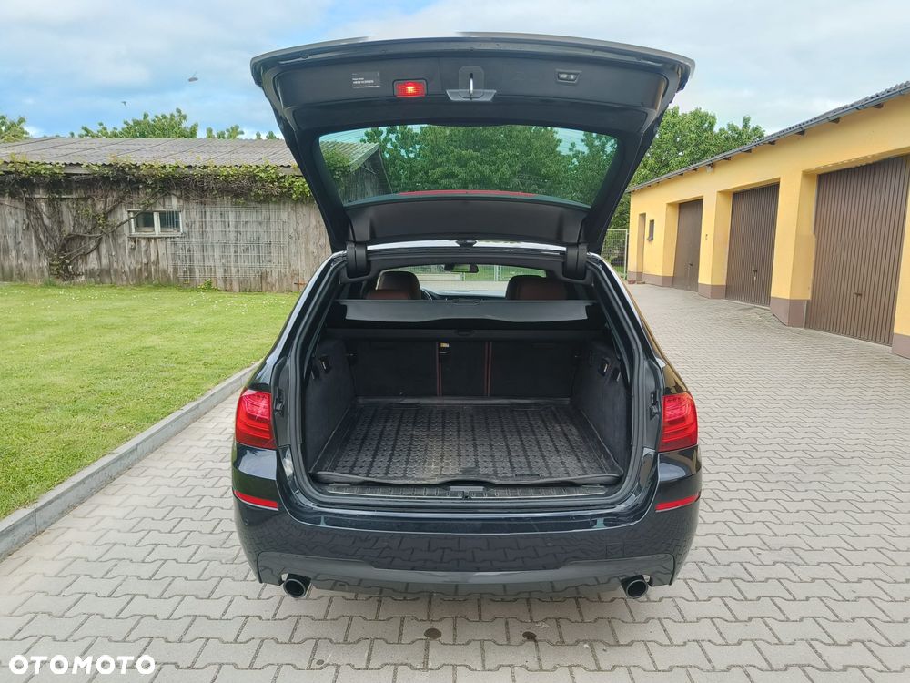 BMW Seria 5 535d xDrive Luxury Line - 7