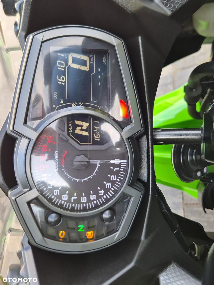 Kawasaki Ninja 400 - 16