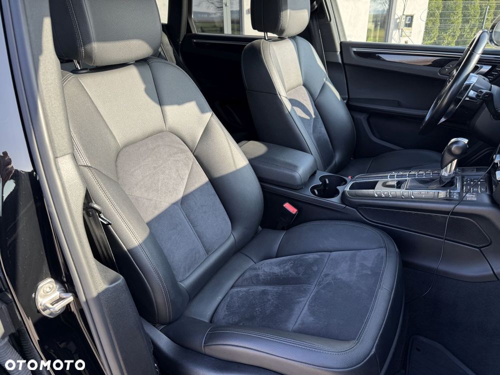 Porsche Macan Standard - 8