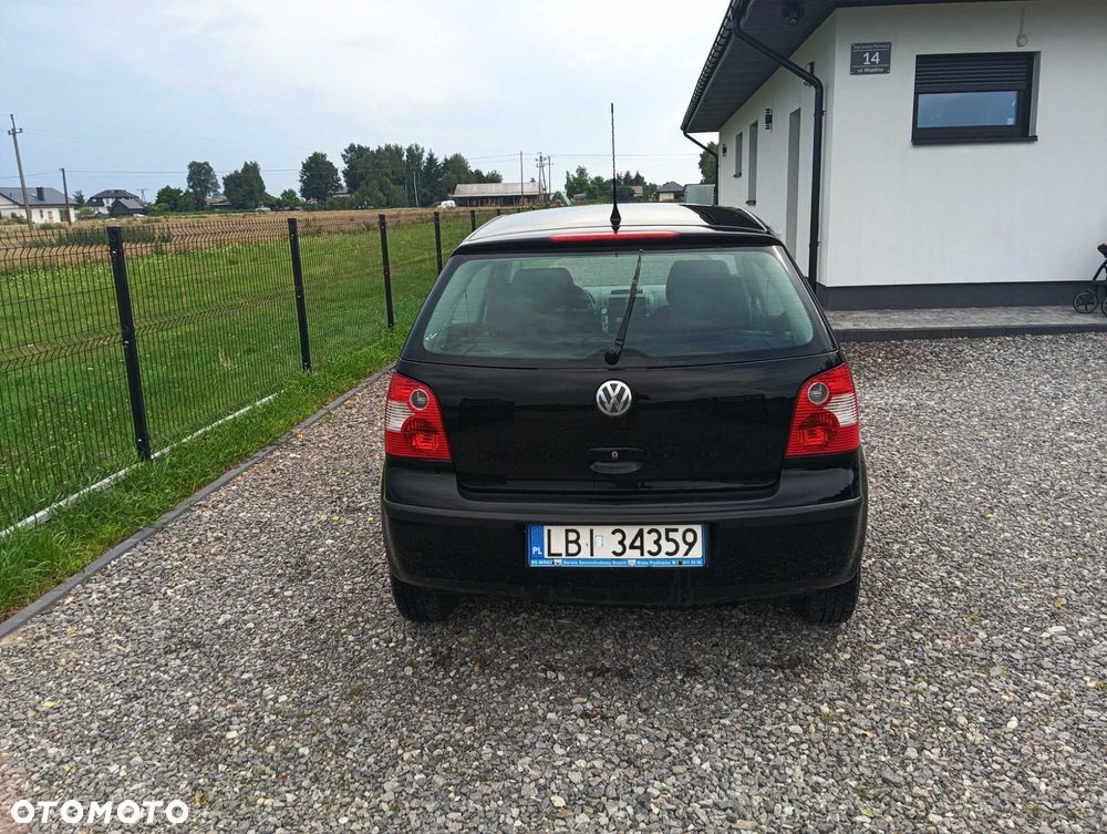 Volkswagen Polo - 2