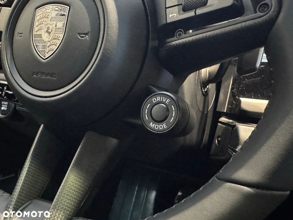 Porsche Panamera Turbo E-Hybrid PHEV - 22