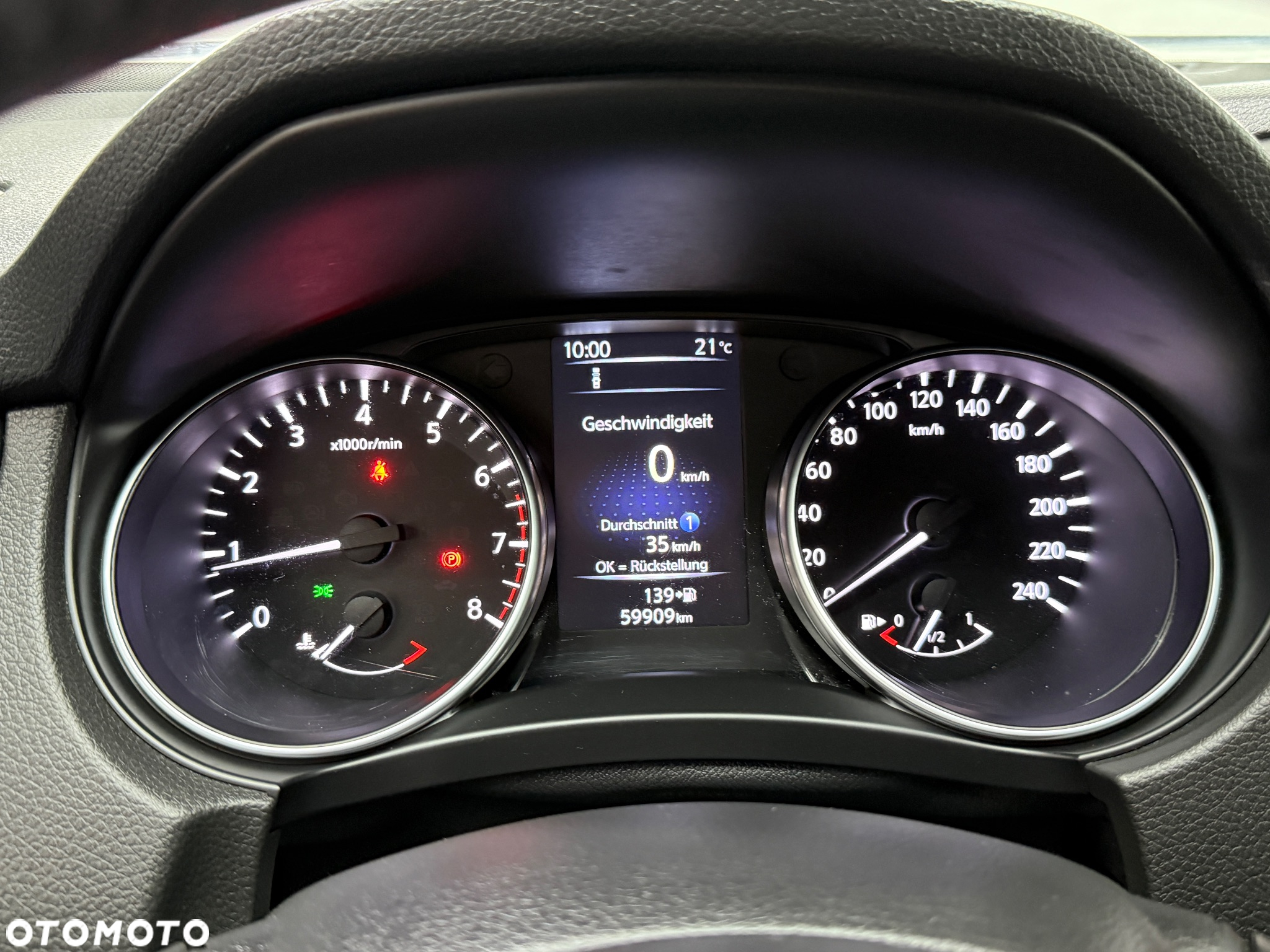 Nissan Qashqai 1.6 DIG-T N-Connecta - 17