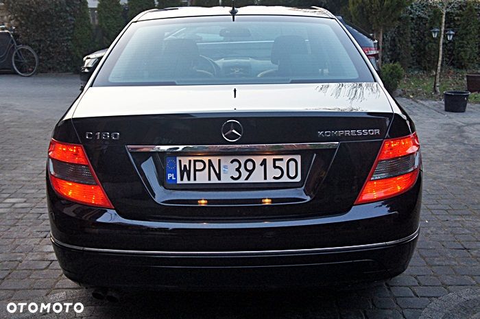 Mercedes-Benz Klasa C 180 Kompressor - 22