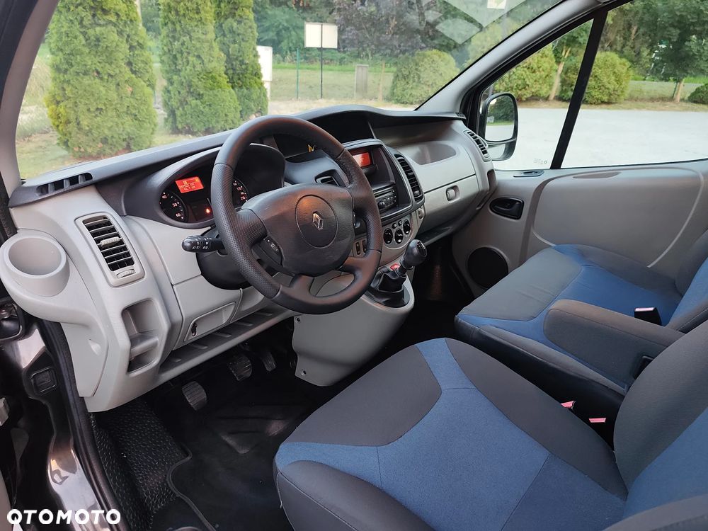 Renault Trafic - 8