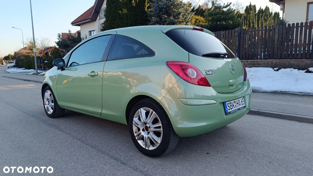 Opel Corsa 1.2 16V Innovation 110 Jahre - 6