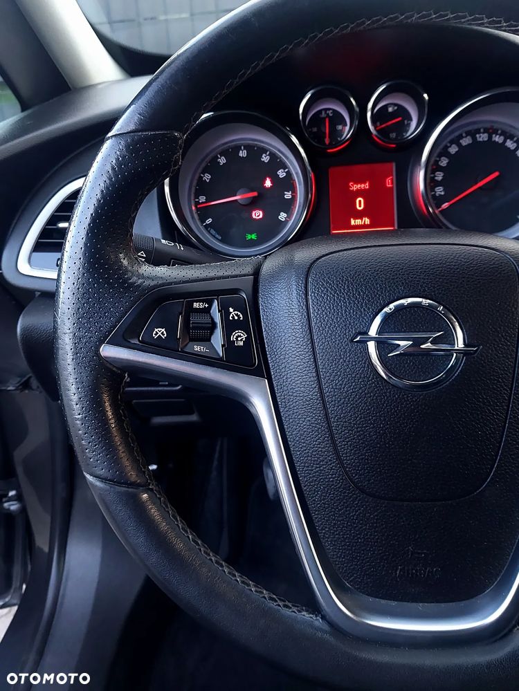 Opel Astra 1.6 Turbo Innovation - 18