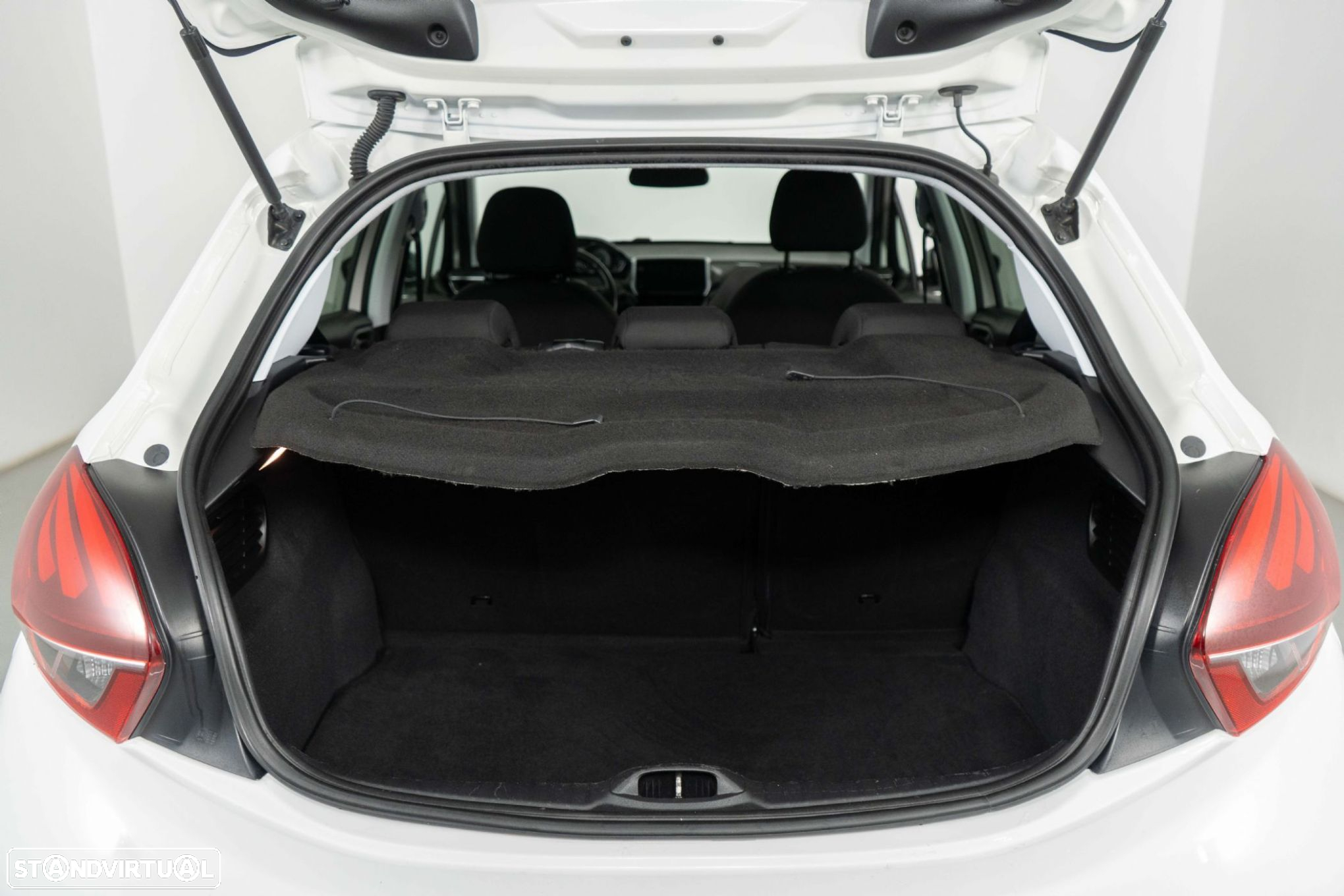 Peugeot 208 1.2 PureTech Style - 11