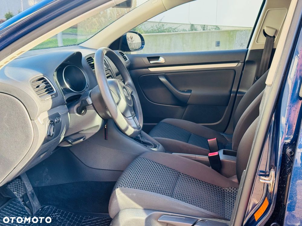 Volkswagen Golf Variant 1.4 TSI Comfortline DSG - 24