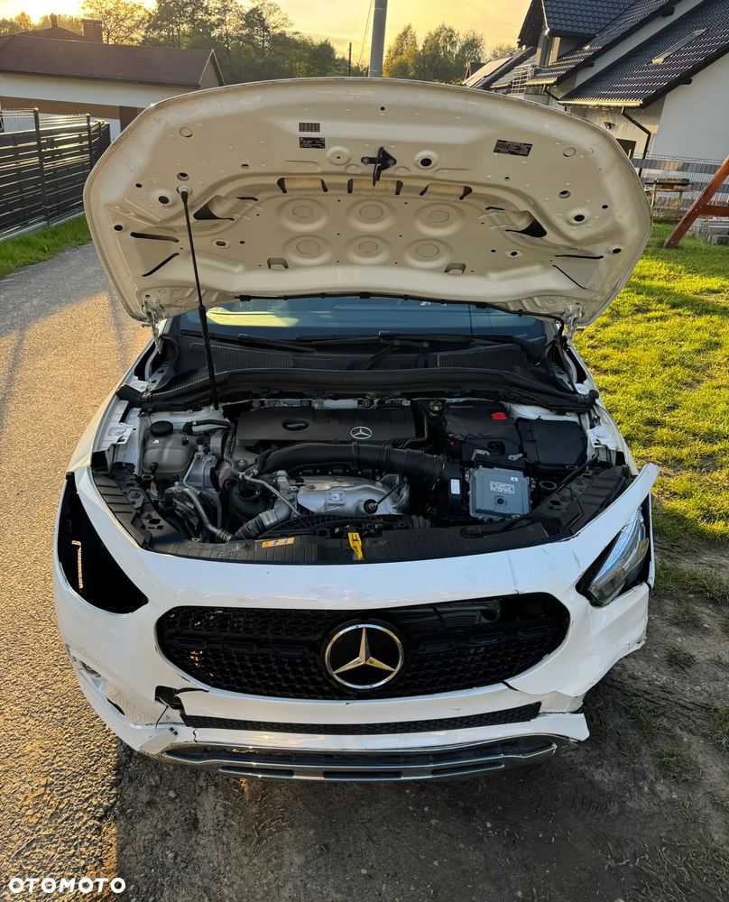 Mercedes-Benz GLA 250 8G-DCT - 30