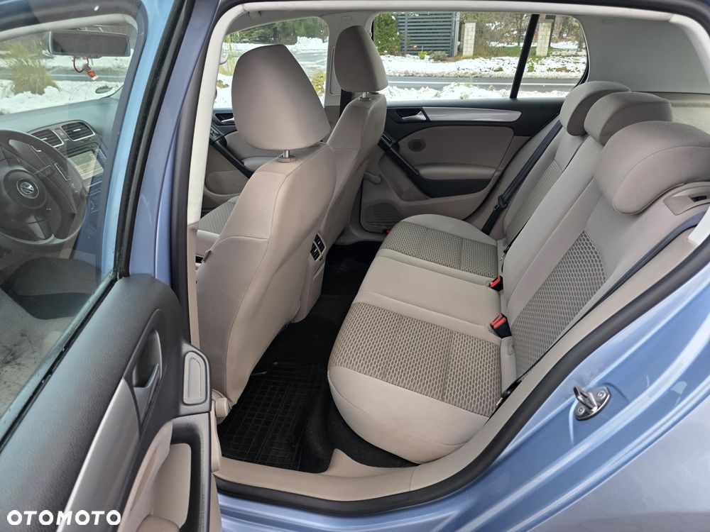 Volkswagen Golf 1.6 BlueTDI DSG Comfortline - 9