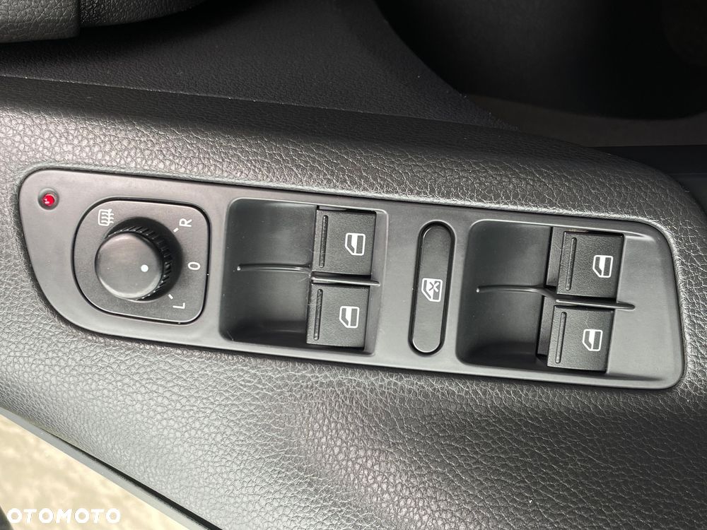 Volkswagen Tiguan 1.4 TSI BlueMotion Technology Trend & Fun - 9
