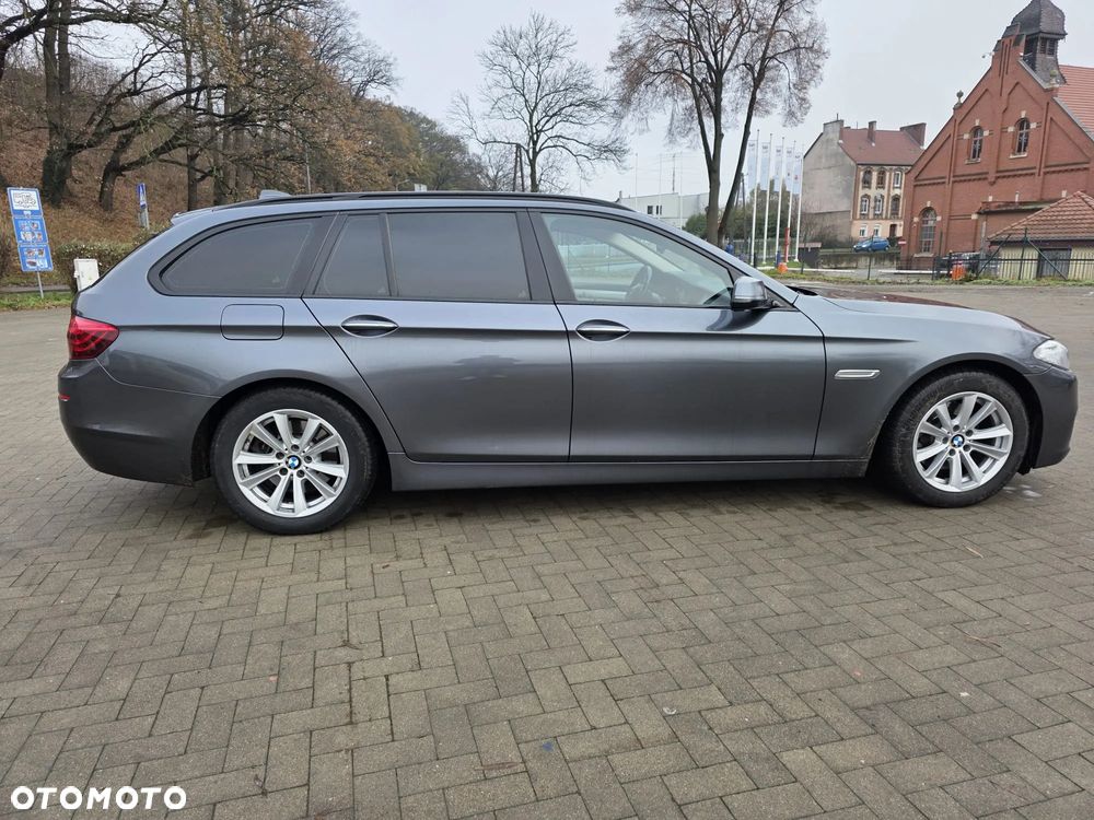 BMW Seria 5 520d xDrive Sport Line - 2