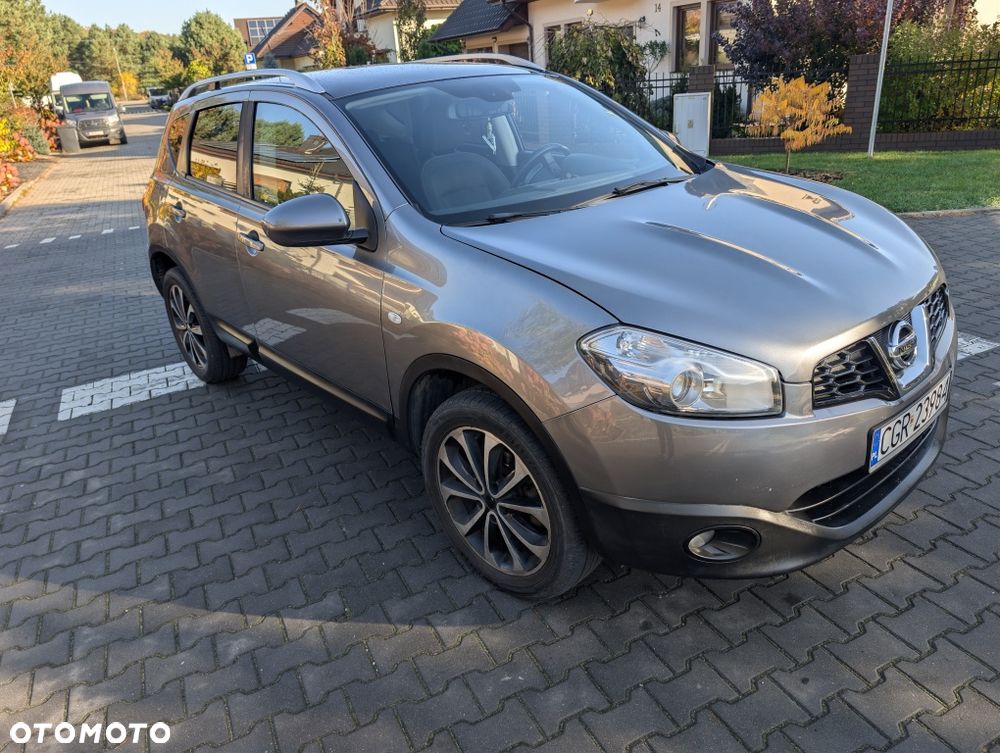 Nissan Qashqai - 1