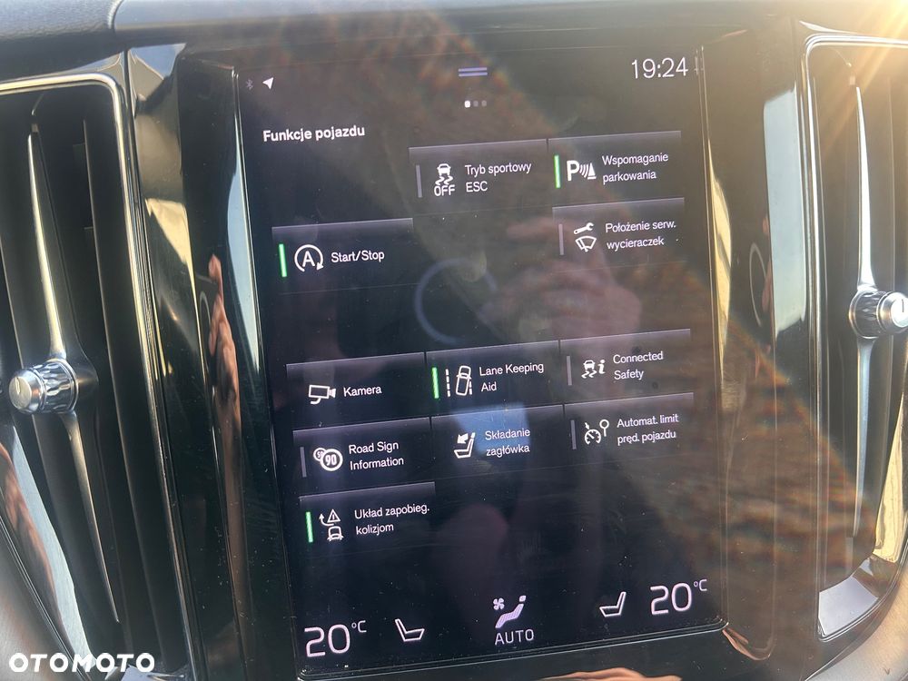 Volvo XC 60 D4 Momentum - 11