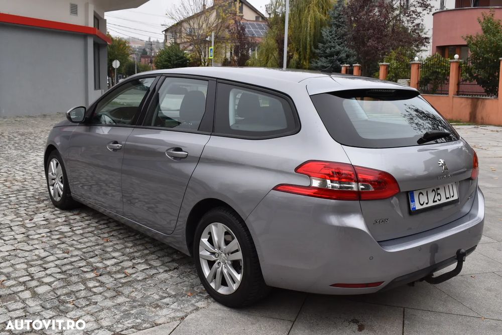 Peugeot 308 - 4