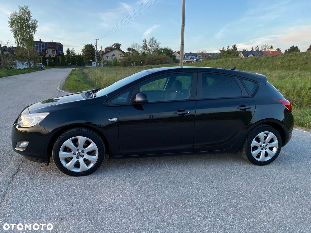 Opel Astra 1.4 Turbo Design Edition - 30