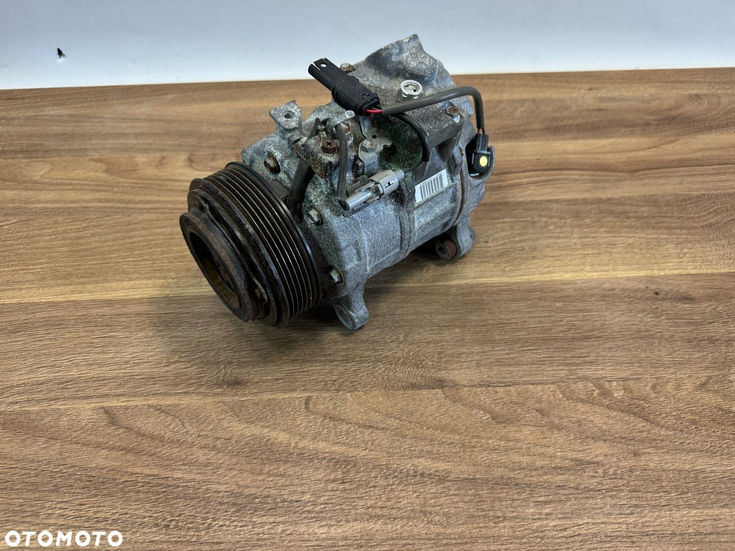 KOMPRESOR SPRĘŻARKA KLIMATYZACJI BMW X5 F15 9303561-05 - 3