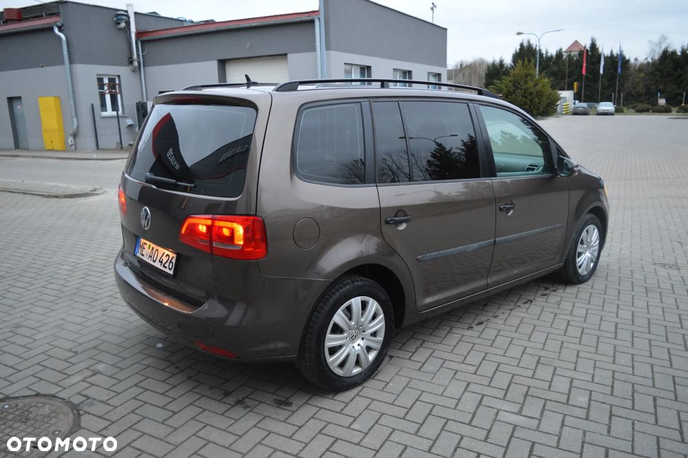 Volkswagen Touran 1.6 TDI DPF BlueMotion Technology Comfortline - 8