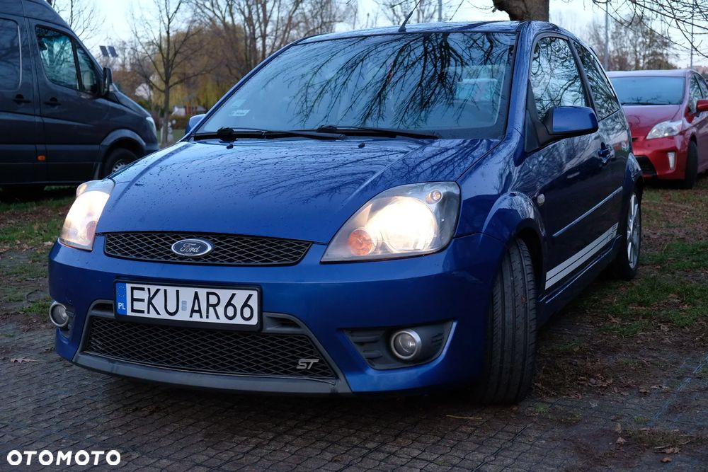 Ford Fiesta - 1