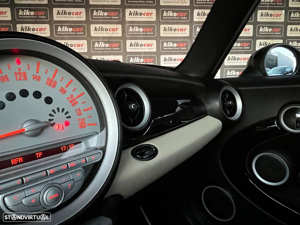 MINI 3 Portas Cooper D - 36