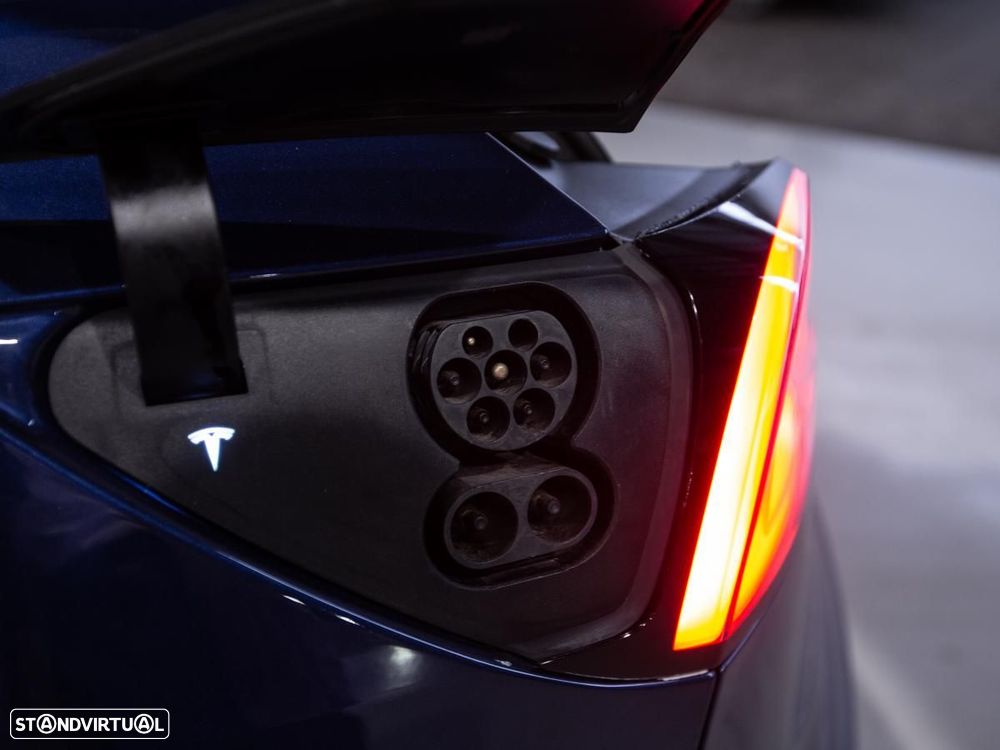 Tesla Model 3 Long Range Tração Integral - 17