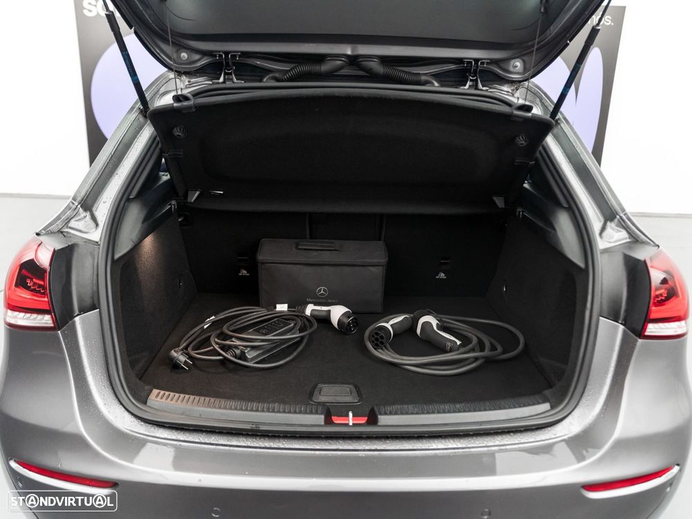 Mercedes-Benz A 250 e Style Plus - 11