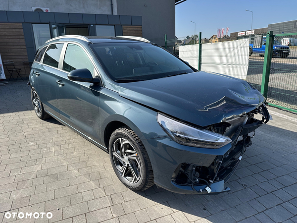 Hyundai i30 1.5 DPI Smart