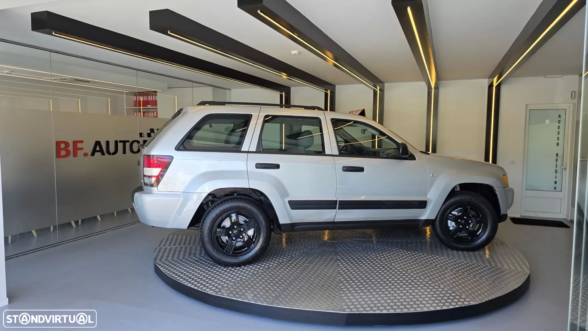 Jeep Grand Cherokee 3.0 CRD V6 Laredo - 4