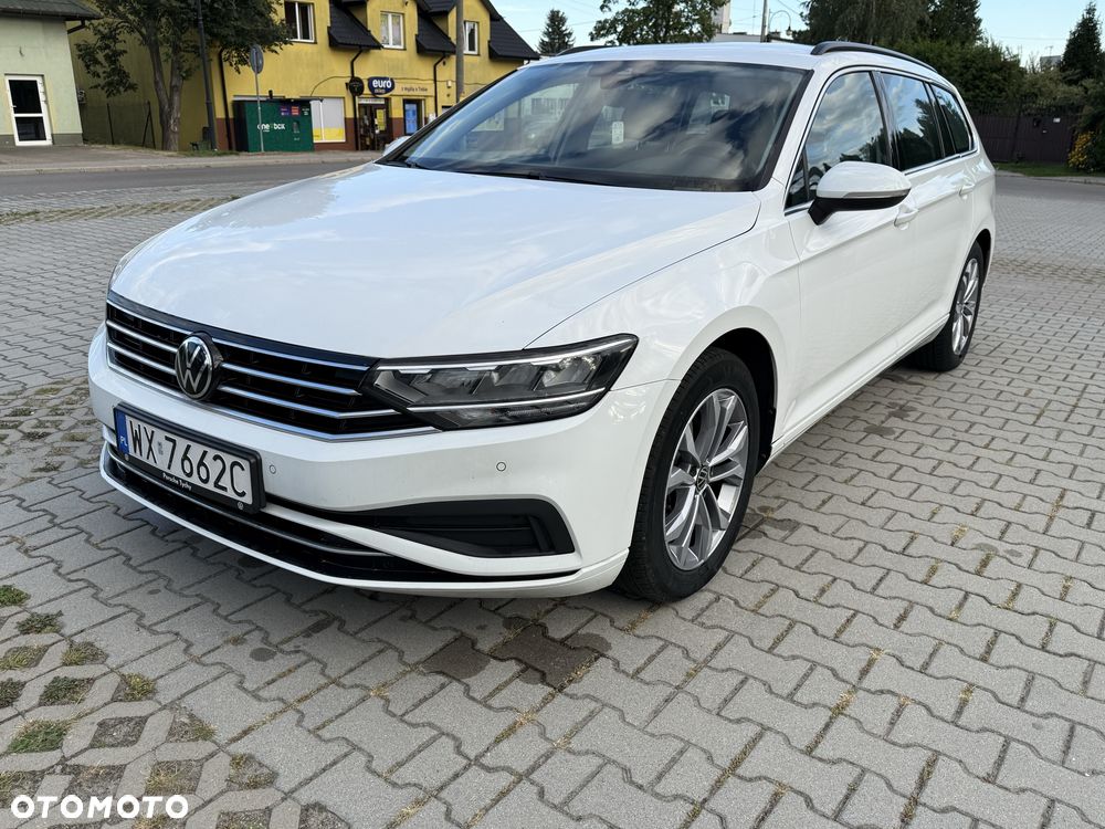 Volkswagen Passat - 2