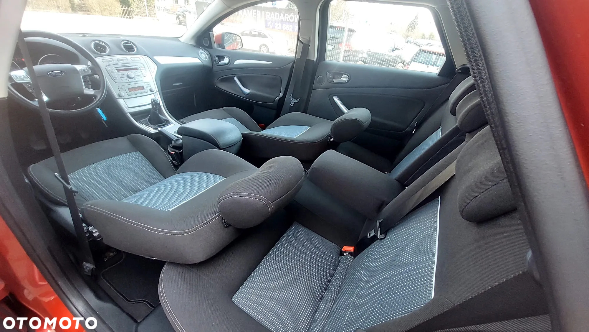 Ford Mondeo 2.0 Silver X Plus - 17