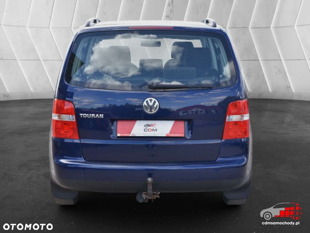 Volkswagen Touran - 9
