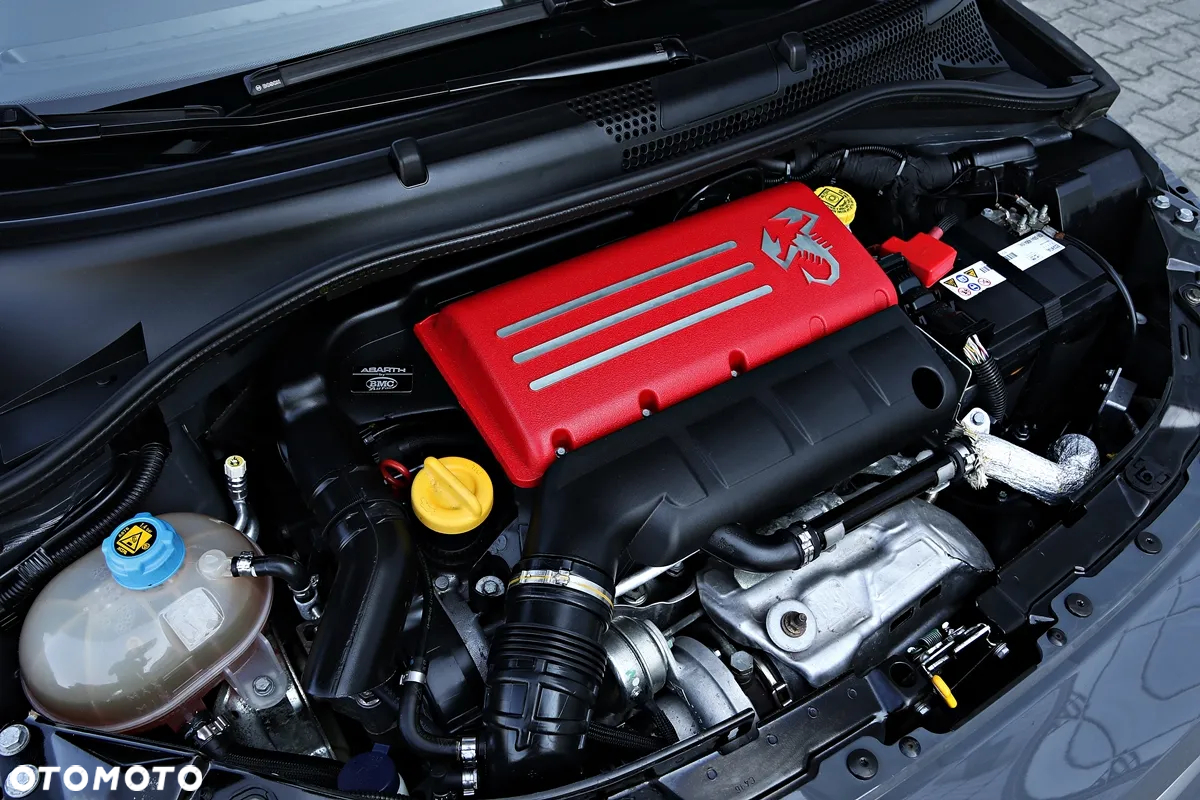 Abarth 500 695 1.4 T-Jet 16v XSR Yamaha - 38