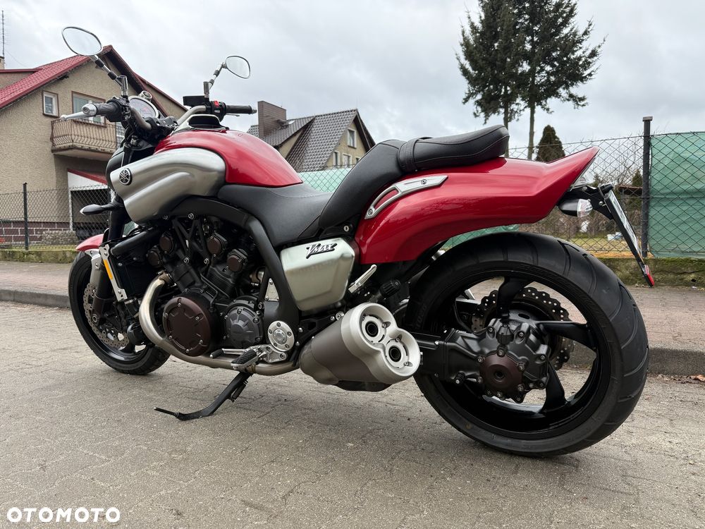 Yamaha V-MAX - 18