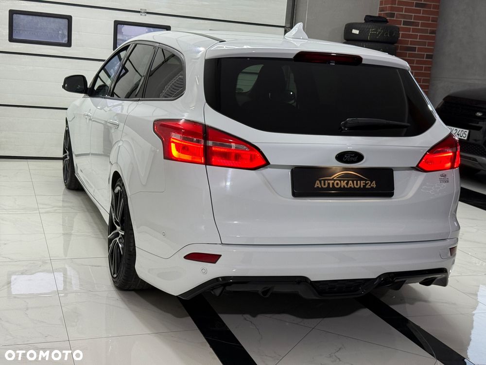 Ford Focus 1.5 TDCi DPF Start-Stopp-System ST-Line - 8