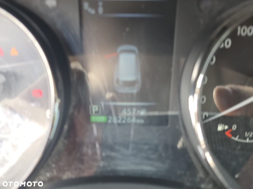 Nissan X-Trail 2.0 dCi ALL-MODE 4x4i Xtronic Tekna - 17