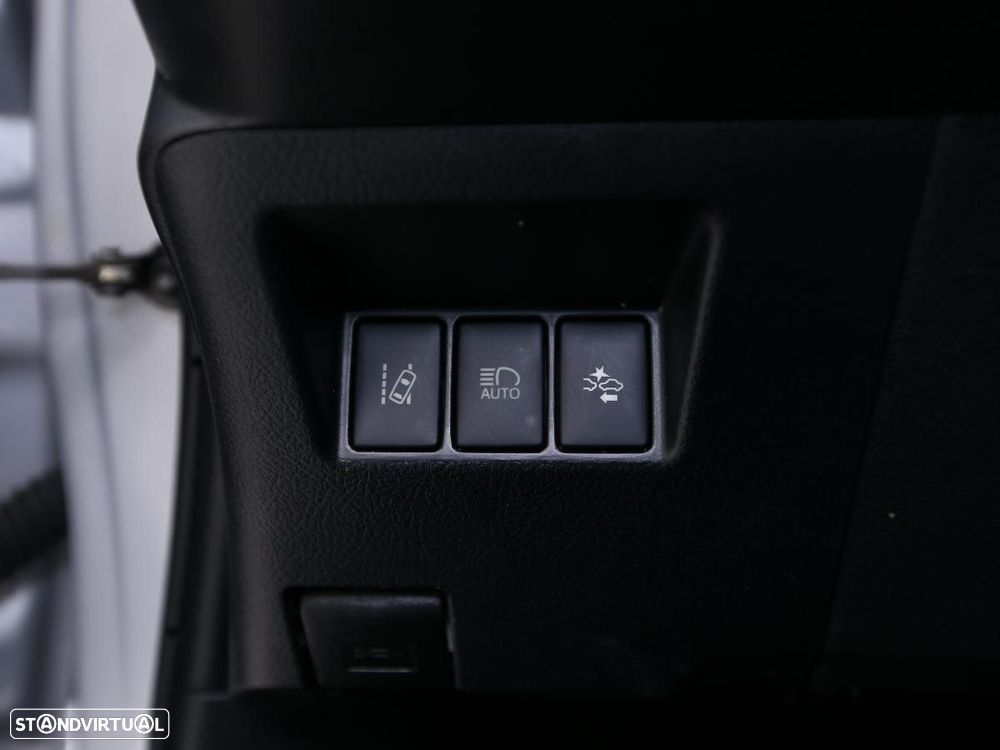 Toyota Yaris 1.4 D-4D Comfort - 16